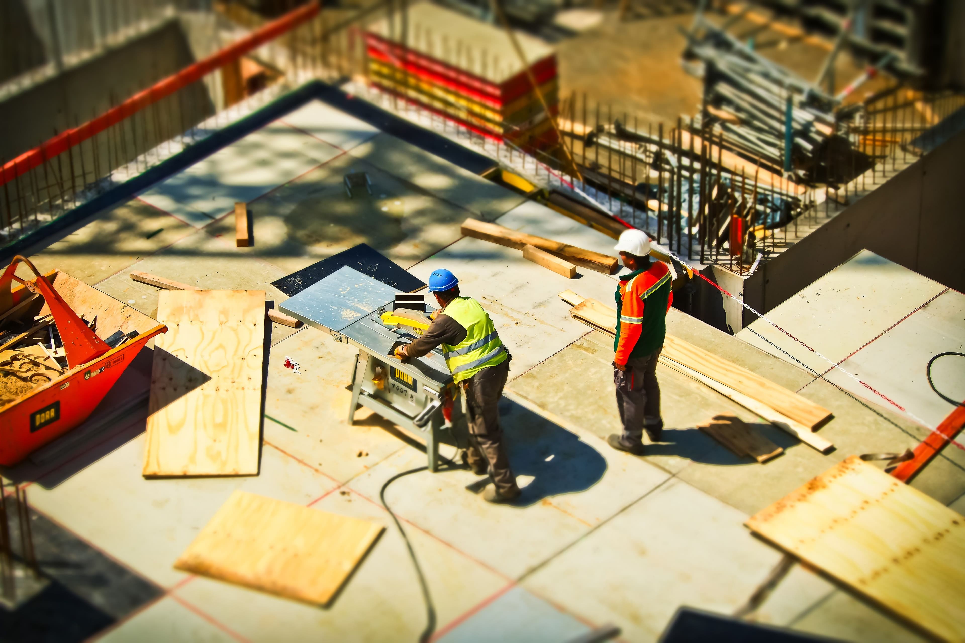 CRM for Contractors: Job Tracking from Lead to Final Invoice
