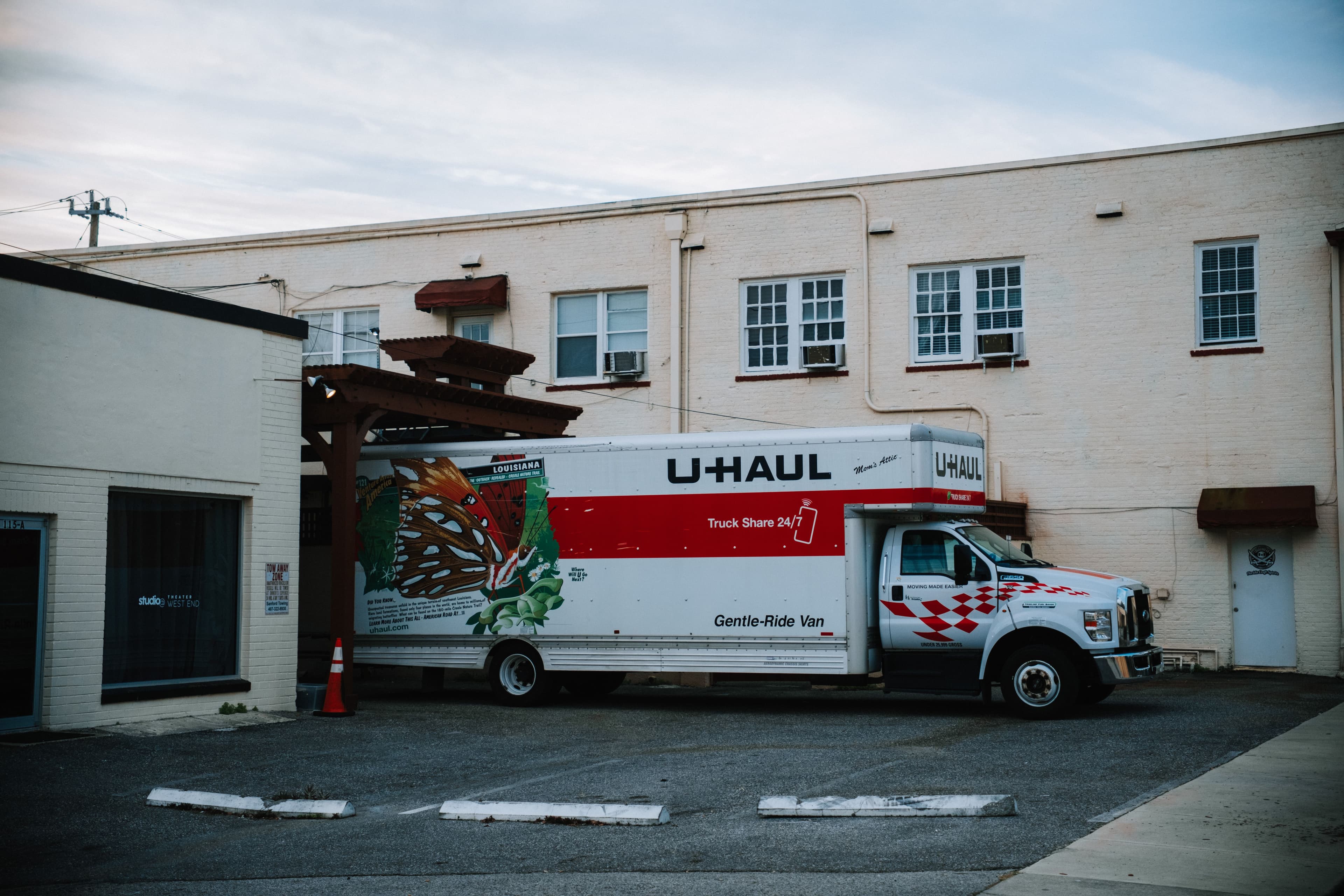 CRM for Movers: Estimates, Routes, Crews, and Closing the Loop on Every Job